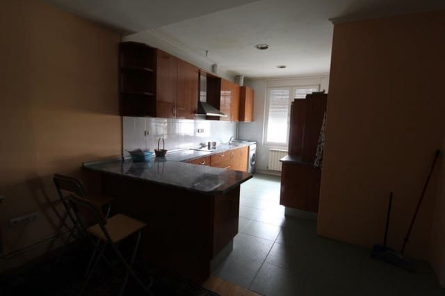 3 slaapkamer Flat te koop in Reinosa - € 113.000 (Ref: 4688363)