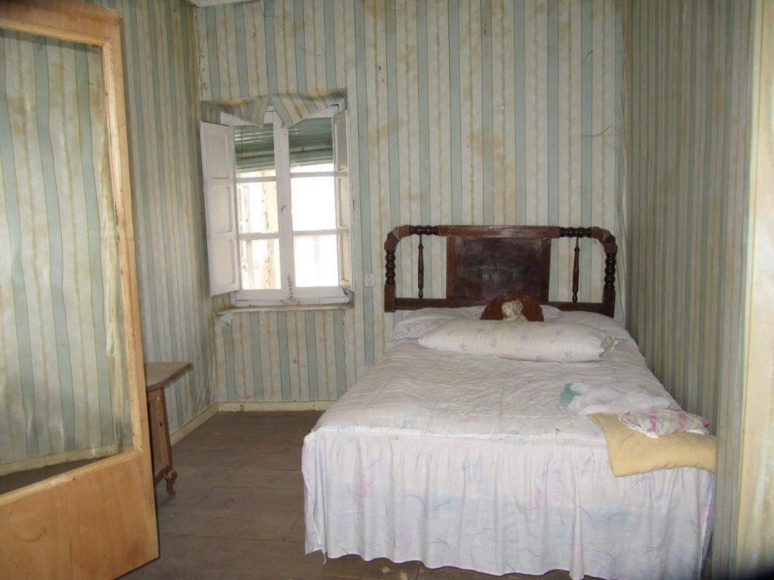 5 soveværelse Villa til salg i Herrera de Pisuerga - € 45.000 (Ref: 4688365)