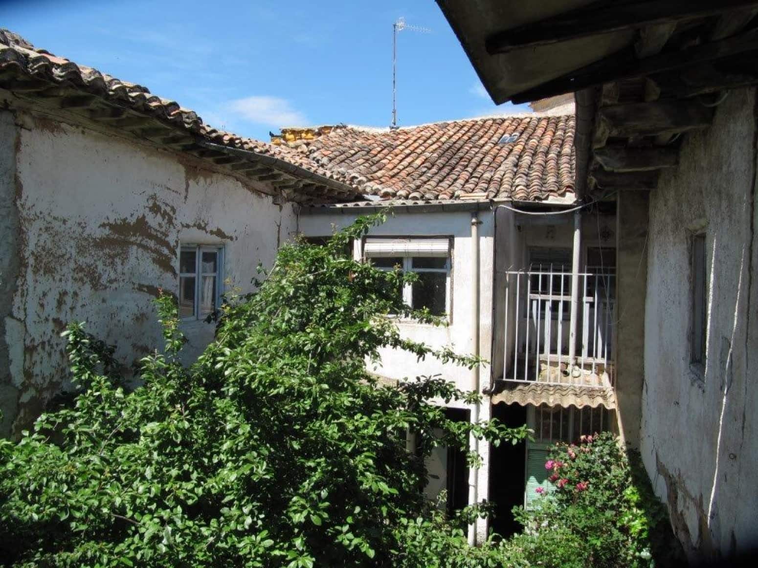 5 soveværelse Villa til salg i Herrera de Pisuerga - € 45.000 (Ref: 4688365)