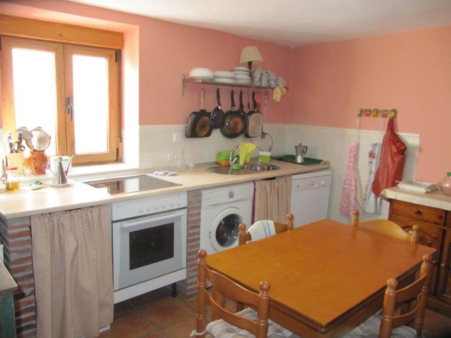 5 soveværelse Villa til salg i Herrera de Pisuerga med garage - € 151.000 (Ref: 4688373)