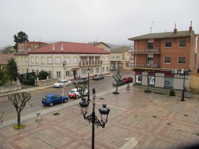 4 soveværelse Villa til salg i Alar del Rey - € 85.000 (Ref: 4688399)