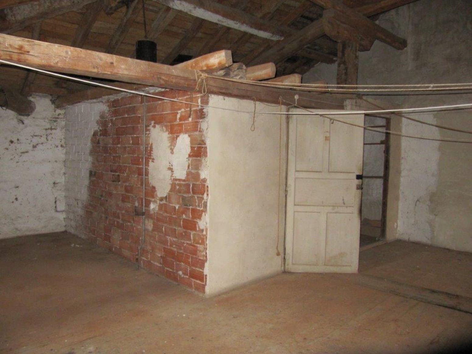 4 soveværelse Villa til salg i Alar del Rey - € 85.000 (Ref: 4688399)