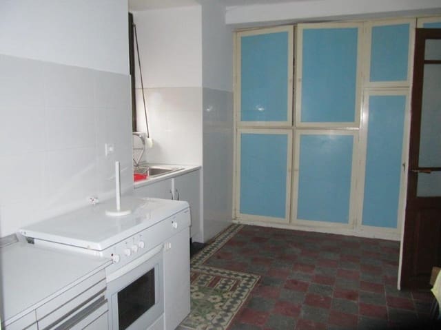 4 soveværelse Villa til salg i Alar del Rey - € 85.000 (Ref: 4688399)