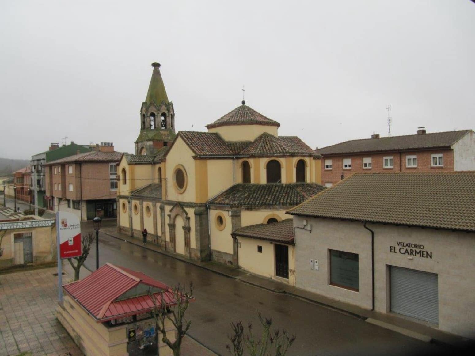 4 soveværelse Villa til salg i Alar del Rey - € 85.000 (Ref: 4688399)