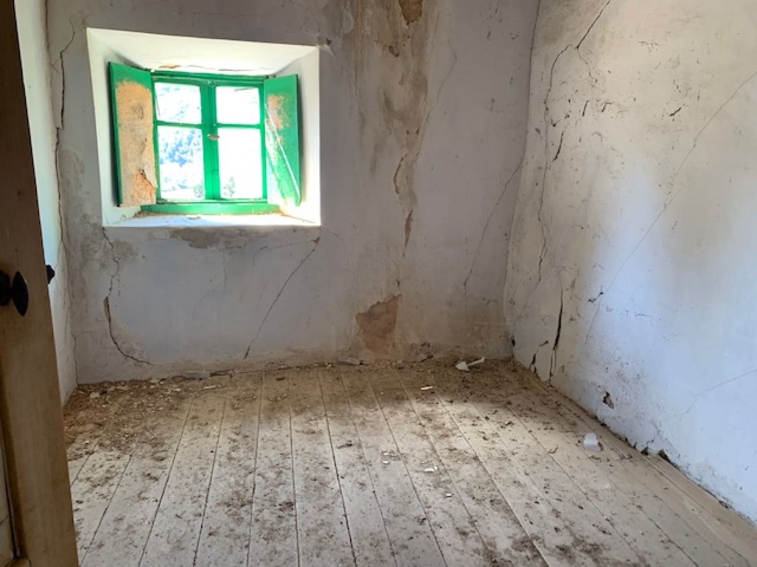 4 soveværelse Villa til salg i Cervera de Pisuerga - € 39.000 (Ref: 4852518)