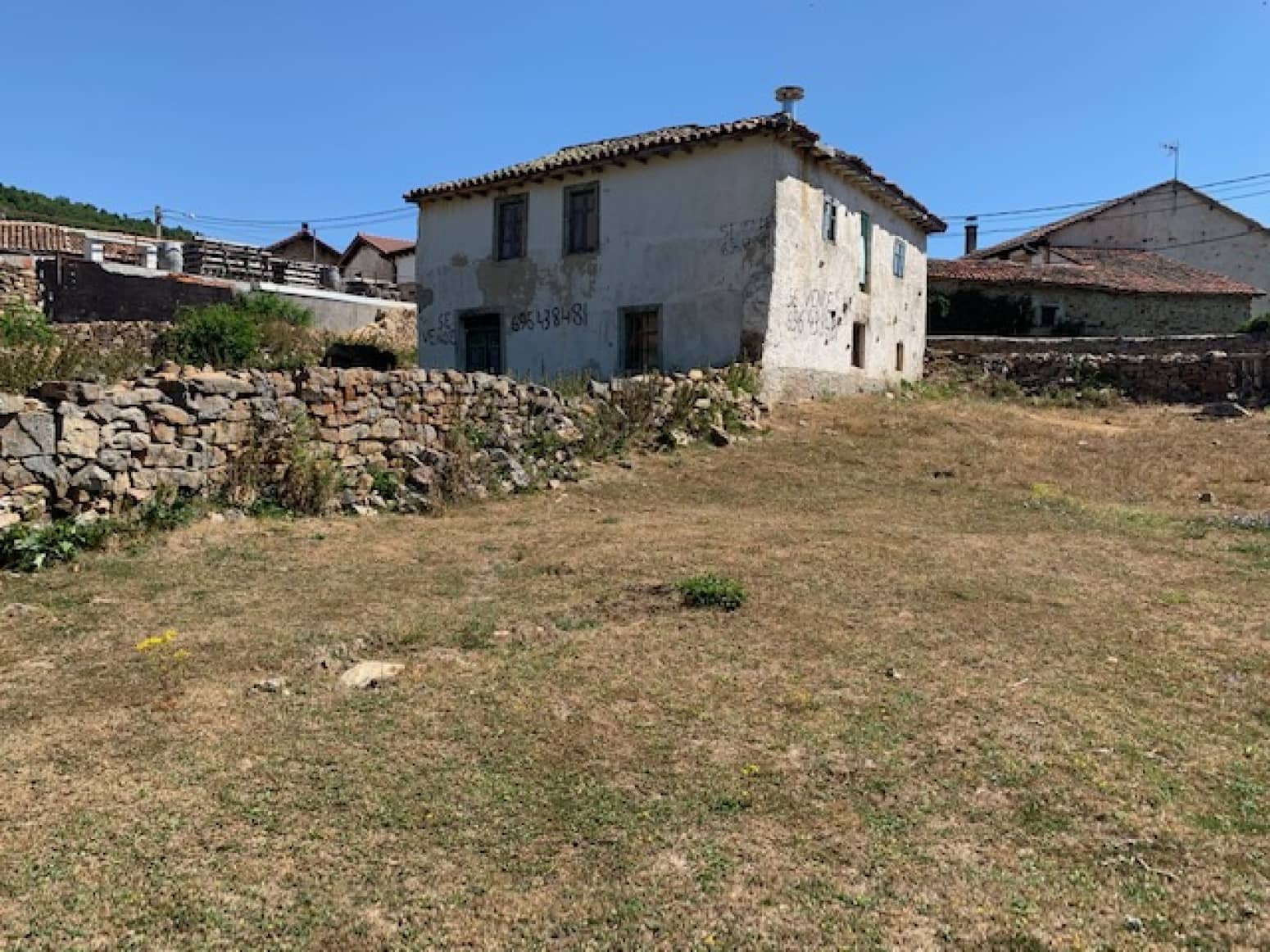 4 soveværelse Villa til salg i Cervera de Pisuerga - € 39.000 (Ref: 4852518)