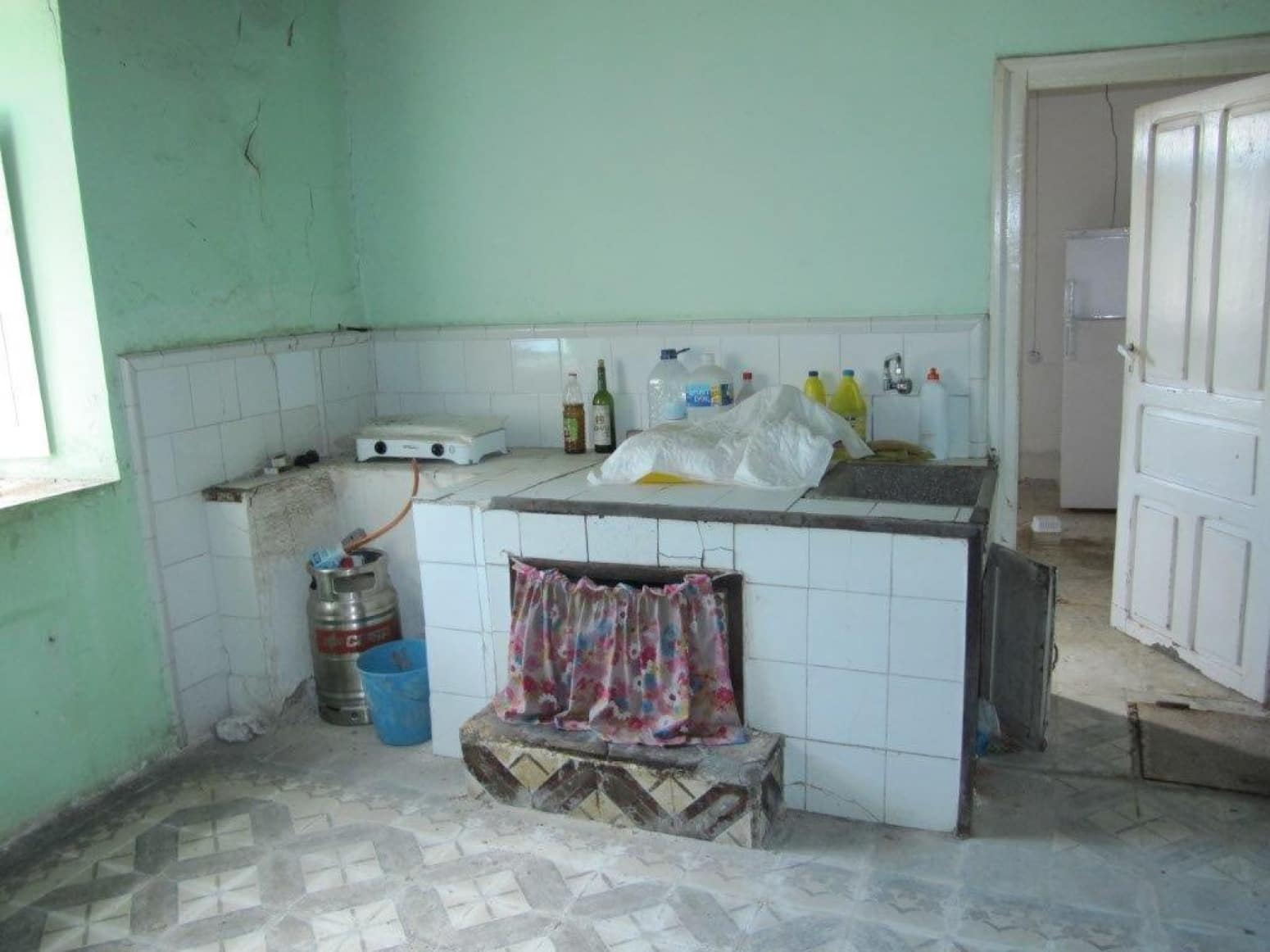 4 soveværelse Villa til salg i Valle de Valdelucio - € 28.000 (Ref: 4852542)