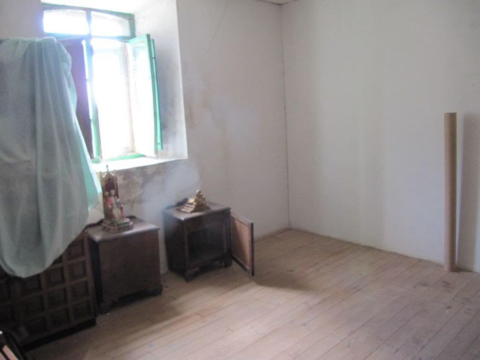 4 soveværelse Villa til salg i Valle de Valdelucio - € 28.000 (Ref: 4852542)