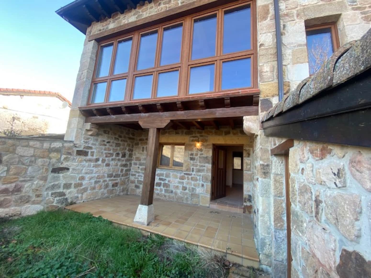 5 chambre Villa/Maison à vendre à Valderredible avec garage - 298 000 € (Ref: 4852549)