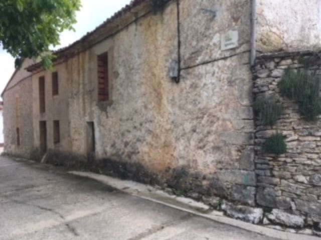 Villa te koop in Valle de Valdelucio - € 9.000 (Ref: 4852559)