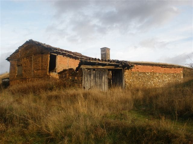 3 soveværelse Villa til salg i Respenda de la Pena - € 12.000 (Ref: 4852576)