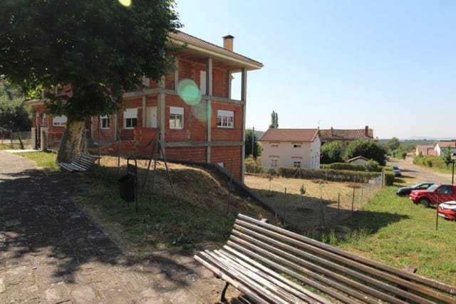 Chalet de 5 habitaciones en Brañosera en venta con garaje - 240.000 € (Ref: 4852581)