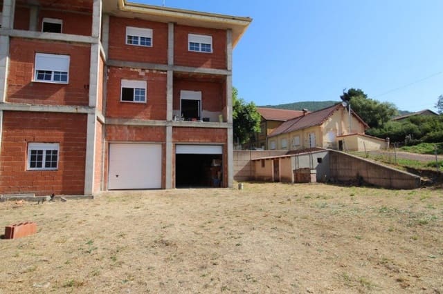 Chalet de 5 habitaciones en Brañosera en venta con garaje - 240.000 € (Ref: 4852581)