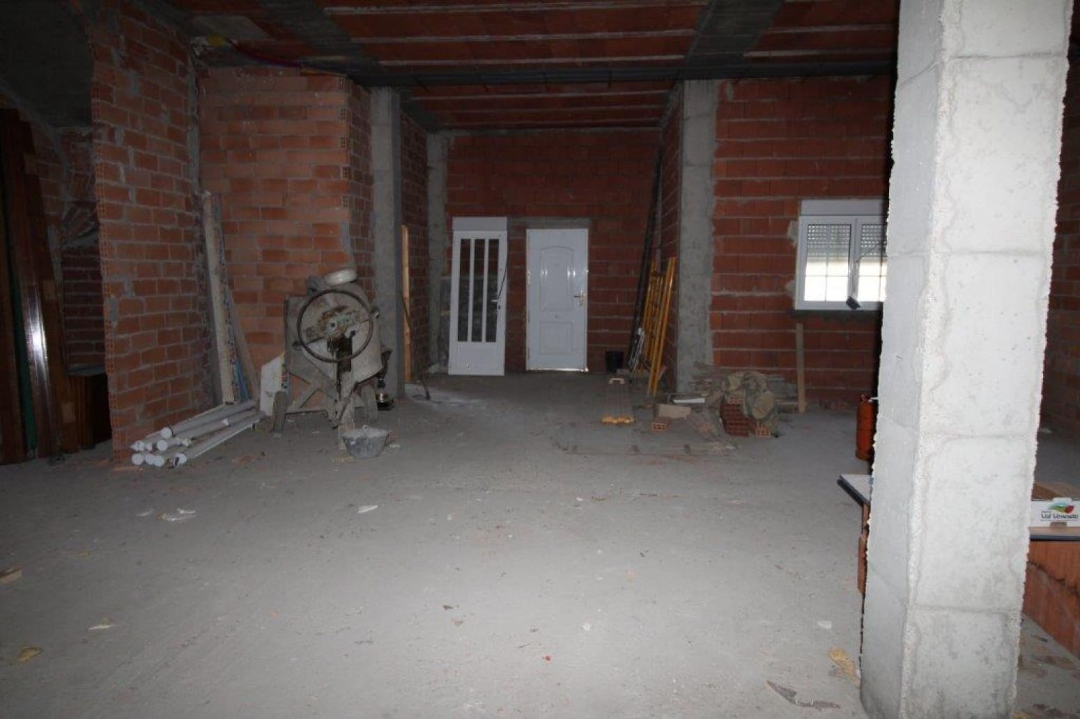 5 soveværelse Villa til salg i Branosera med garage - € 240.000 (Ref: 4852581)