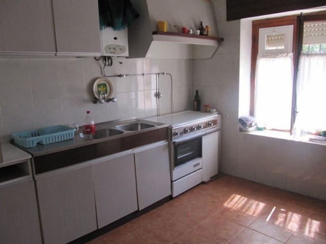 5 soveværelse Villa til salg i Olmos de Ojeda - € 55.000 (Ref: 4852593)