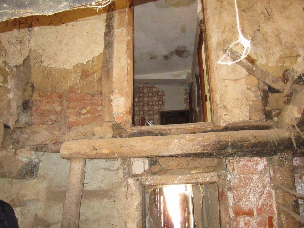 6 soveværelse Villa til salg i Pomar de Valdivia - € 35.000 (Ref: 4852618)