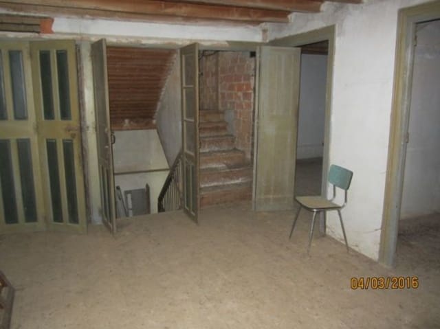 4 sovrum Villa till salu i Valderredible - 59 000 € (Ref: 4852640)