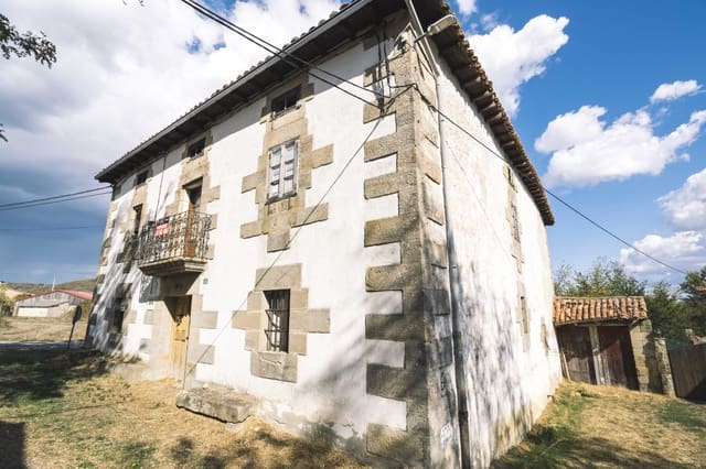 4 chambre Villa/Maison à vendre à Valderredible - 59 000 € (Ref: 4852640)