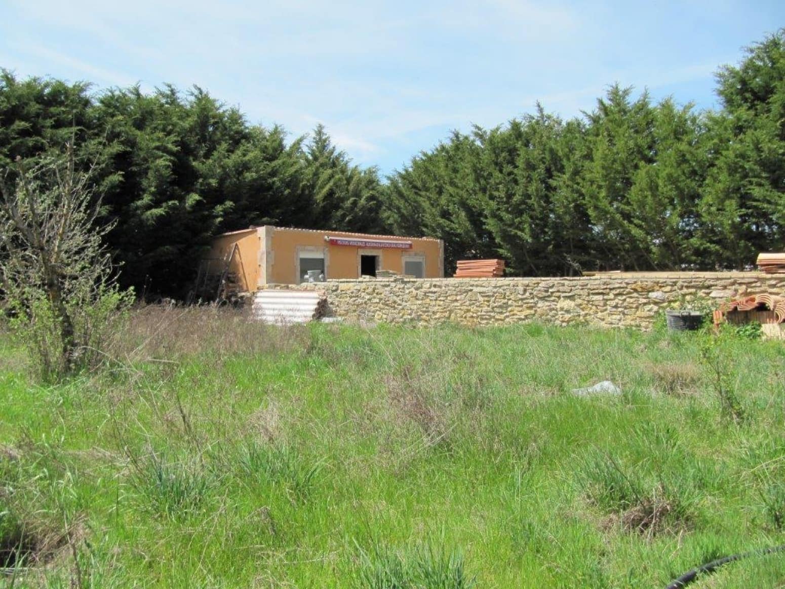 5 soveværelse Villa til salg i Valle de Valdelucio - € 160.000 (Ref: 4852646)