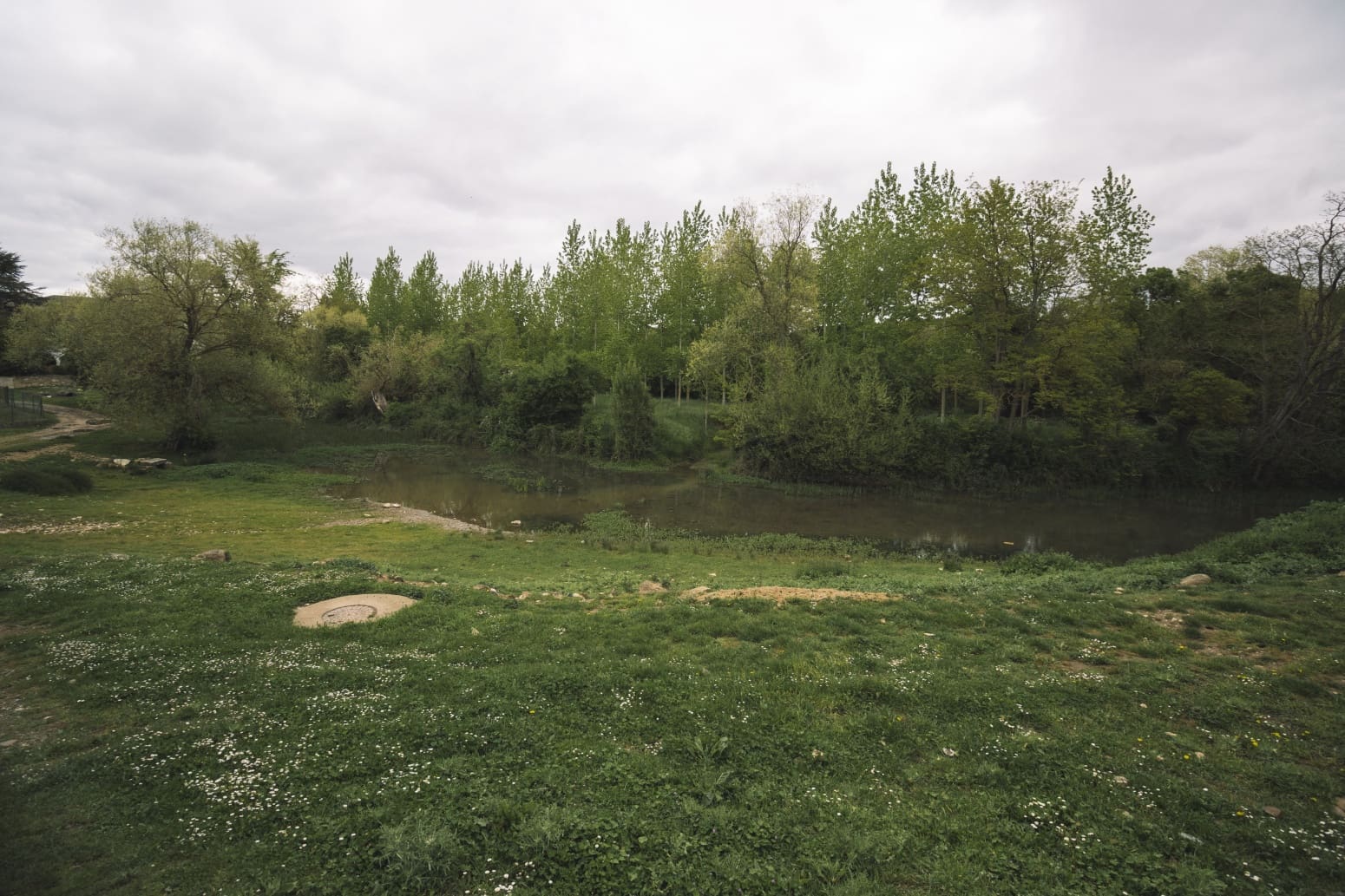 2 soveværelse Villa til salg i Alar del Rey - € 40.000 (Ref: 4852689)