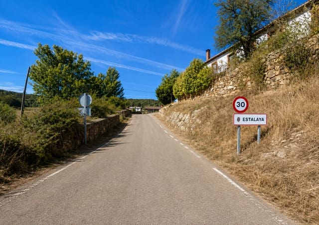 Solar/Parcela en Cervera de Pisuerga en venta - 35.000 € (Ref: 4852690)