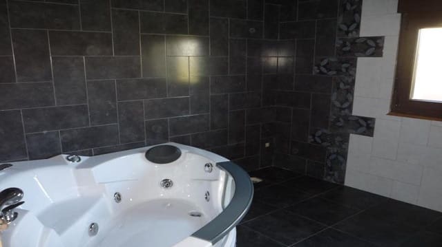 4 soveværelse Villa til salg i Campoo de Yuso - € 592.800 (Ref: 5225748)