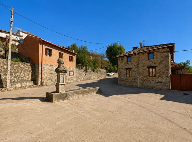 Solar/Parcela en Cervera de Pisuerga en venta - 18.000 € (Ref: 5225765)
