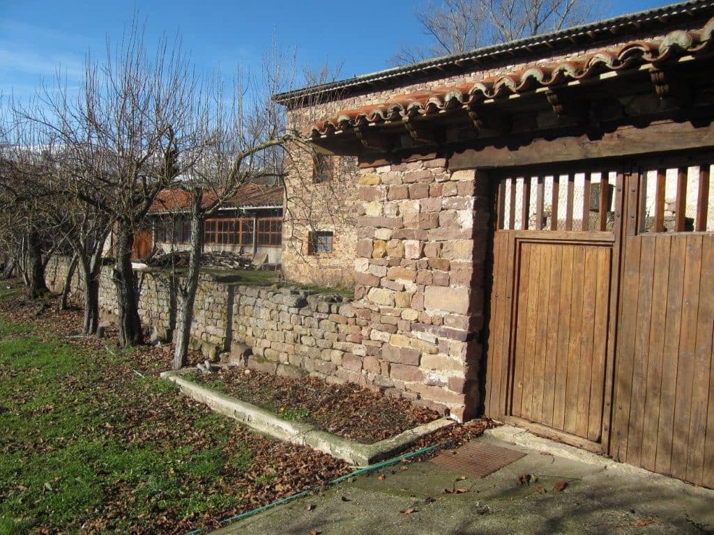 4 slaapkamer Villa te koop in Hermandad de Campoo de Suso - € 180.000 (Ref: 5225766)