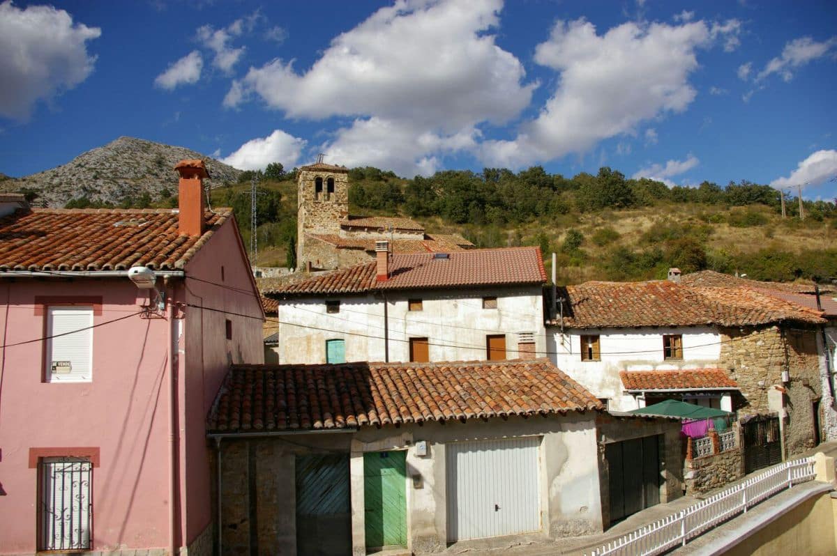 3 soveværelse Villa til salg i Santibanez de la Pena - € 100.000 (Ref: 5225767)