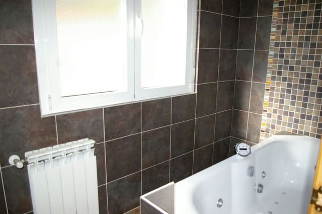 3 soveværelse Villa til salg i Santibáñez de la Peña - € 100.000 (Ref: 5225767)