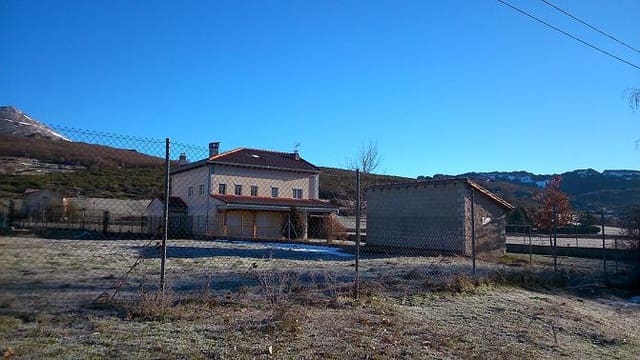 4 soveværelse Villa til salg i La Pernía - € 200.000 (Ref: 5260880)