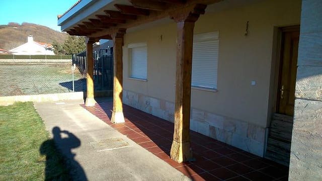 4 soveværelse Villa til salg i La Pernía - € 200.000 (Ref: 5260880)