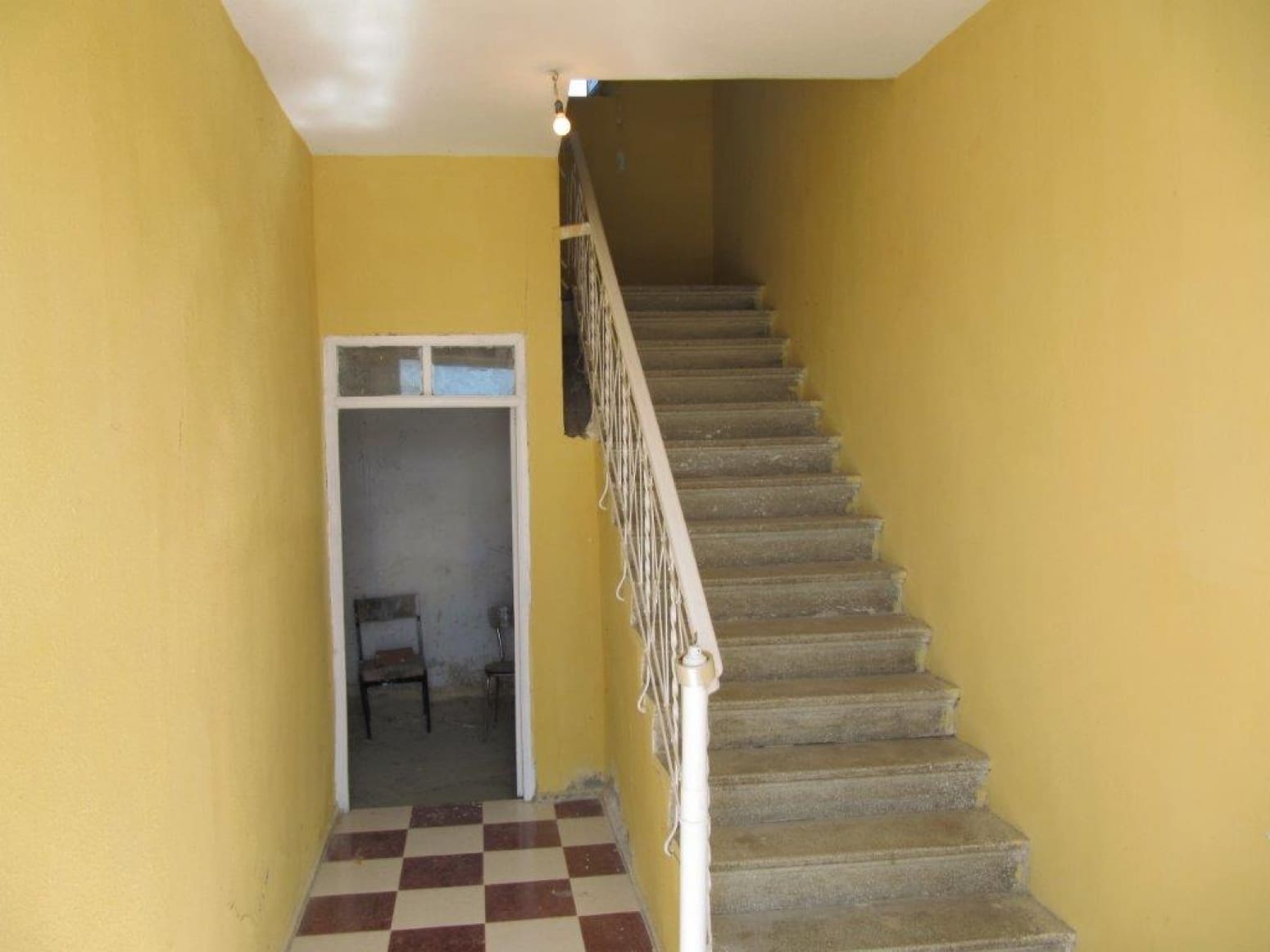 8 soveværelse Villa til salg i Respenda de la Pena med garage - € 25.000 (Ref: 5513166)