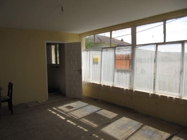 8 soveværelse Villa til salg i Respenda de la Peña med garage - € 25.000 (Ref: 5513166)