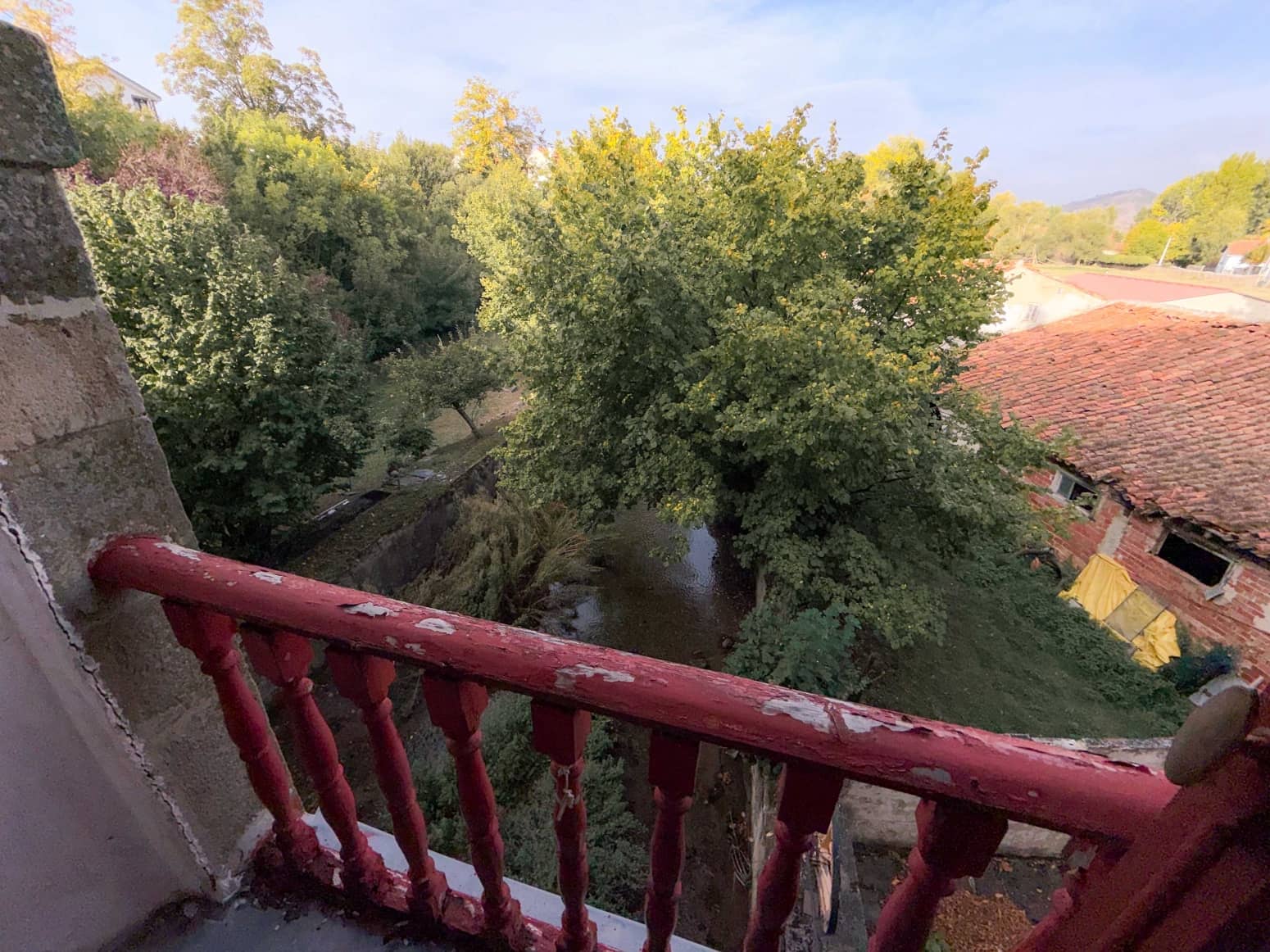 Business for sale in Campoo de Enmedio - € 1,200,000 (Ref: 5563339)