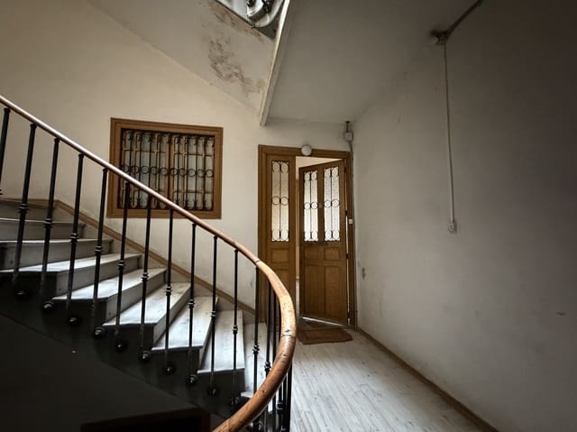 Flat te koop in Reinosa - € 599.000 (Ref: 5573509)