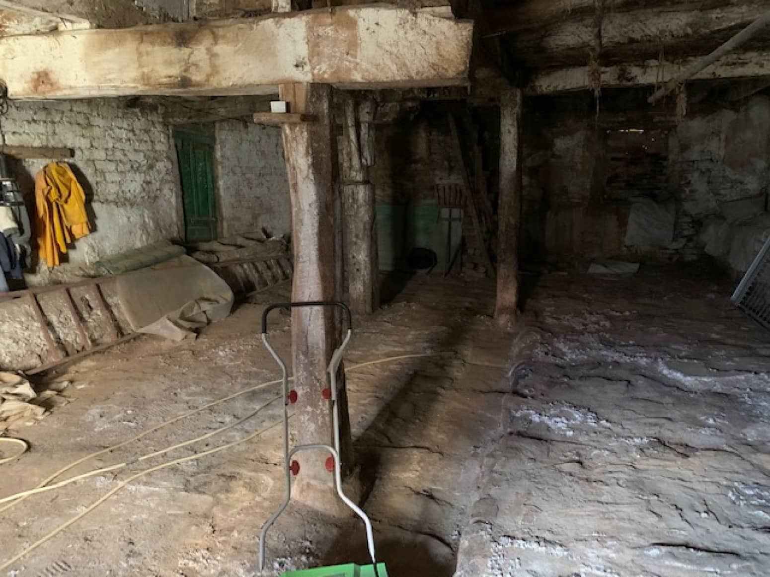 3 soveværelse Villa til salg i Pomar de Valdivia med garage - € 60.000 (Ref: 5698722)