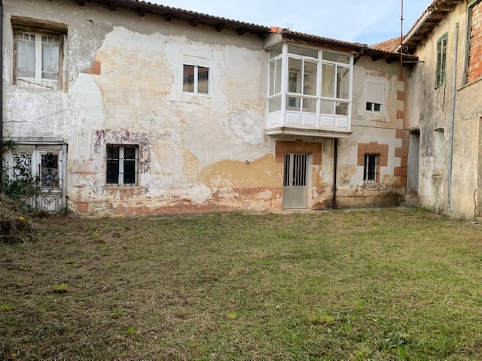 3 soveværelse Villa til salg i Pomar de Valdivia med garage - € 60.000 (Ref: 5698722)