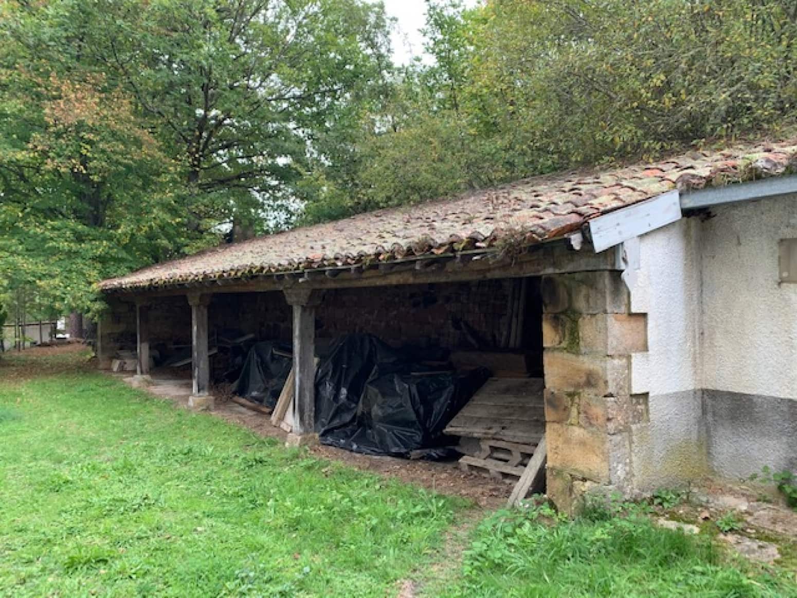 Villa til salg i Valdeprado del Rio - € 200.000 (Ref: 5794358)