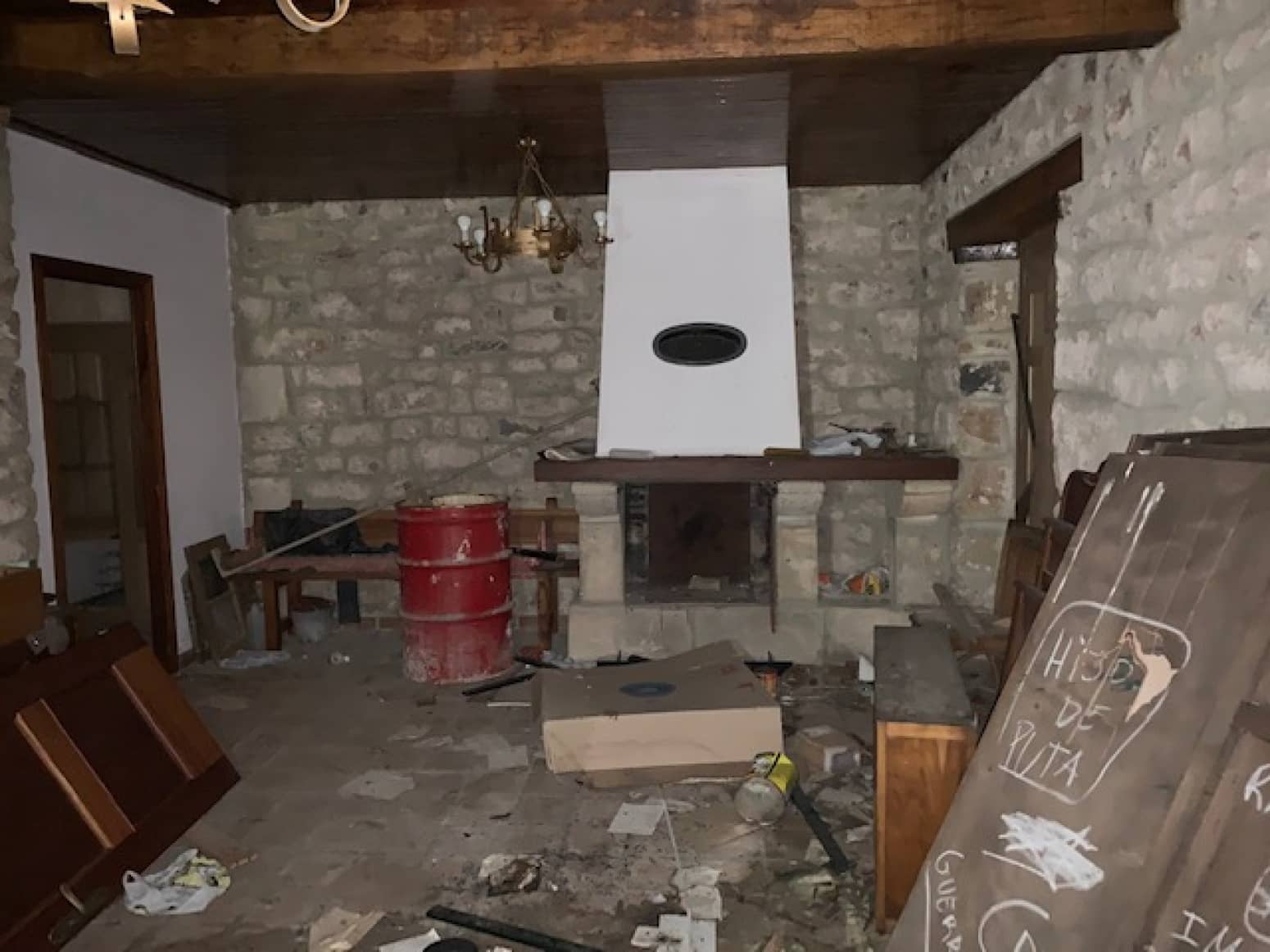 Villa til salg i Valdeprado del Rio - € 200.000 (Ref: 5794358)