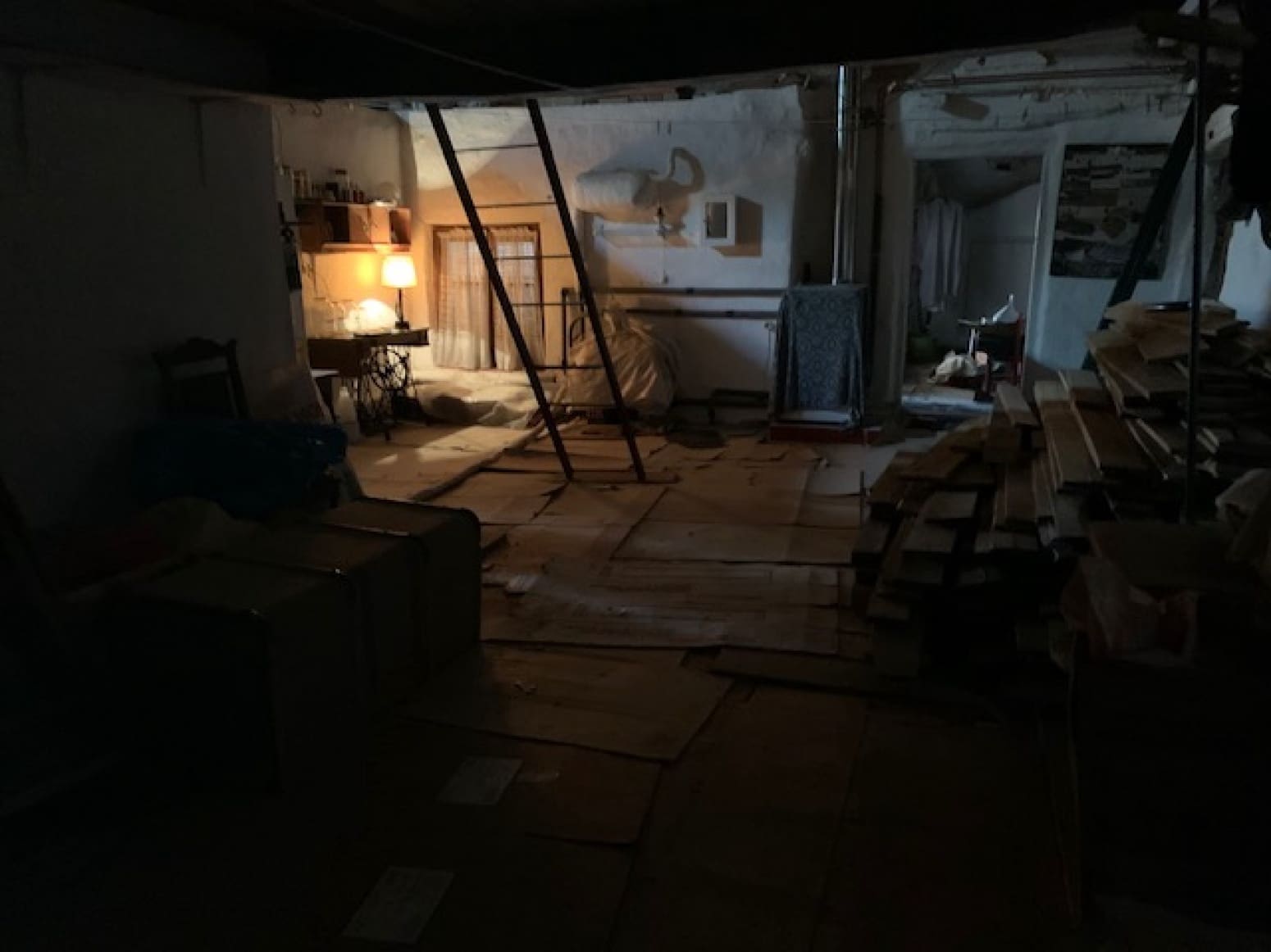 4 bedroom Villa for sale in Salinas de Pisuerga with garage - € 110,000 (Ref: 5808121)