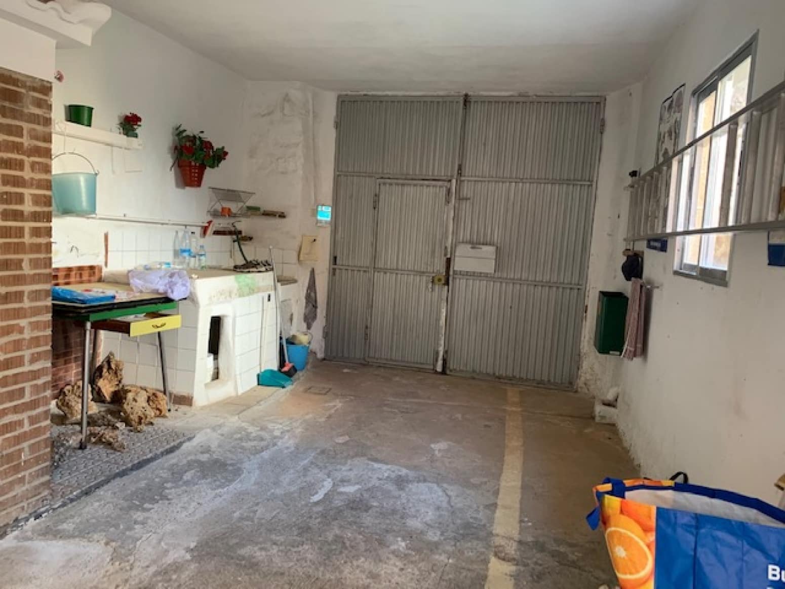 4 bedroom Villa for sale in Salinas de Pisuerga with garage - € 110,000 (Ref: 5808121)