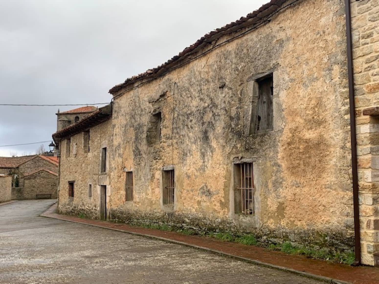 Villa til salg i Pomar de Valdivia - € 35.000 (Ref: 5910185)