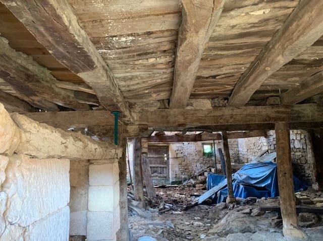 Villa for sale in Tubilla del Agua - € 53,000 (Ref: 5951316)