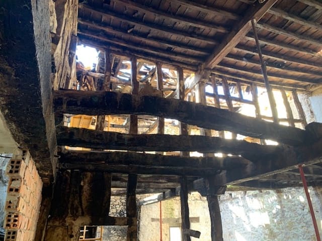 Villa for sale in Tubilla del Agua - € 53,000 (Ref: 5951316)