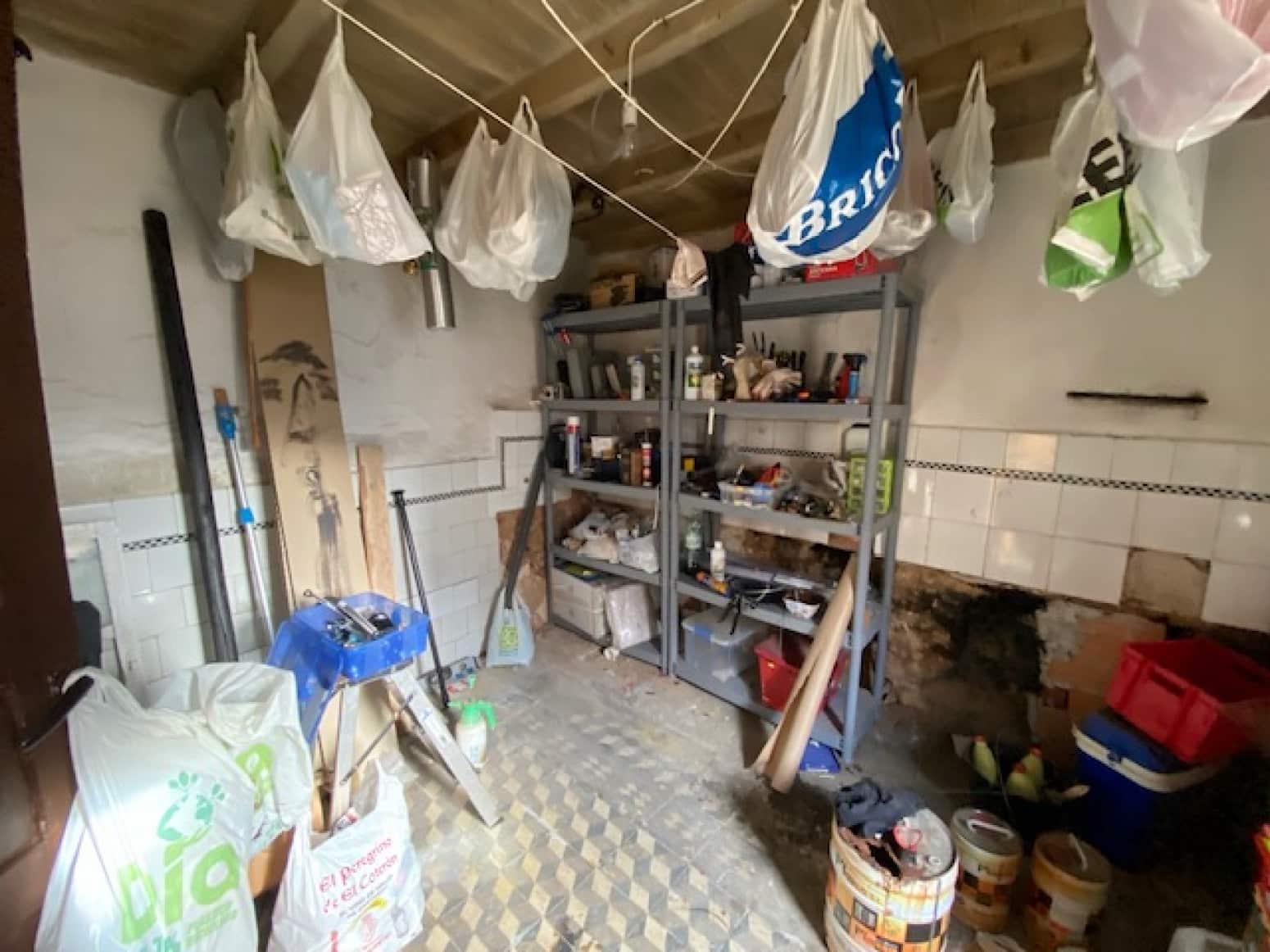 4 bedroom Villa for sale in Cervera de Pisuerga with garage - € 176,000 (Ref: 6065400)