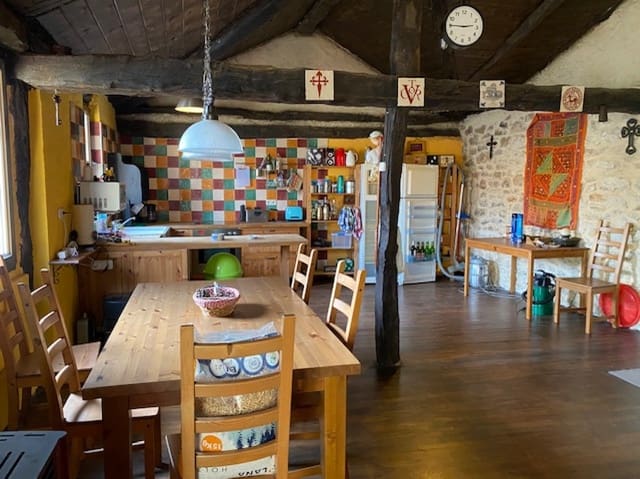 4 makuuhuone Huvila myytävänä paikassa Cervera de Pisuerga mukana 
autotalli - 176 000 € (Ref: 6065400)