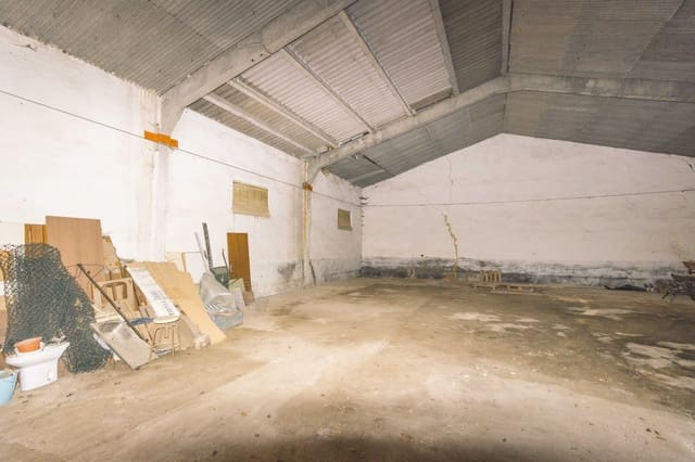 Commercial for sale in Valle de Valdelucio - € 50,000 (Ref: 6255289)