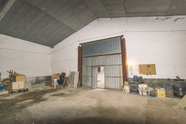 Commercial for sale in Valle de Valdelucio - € 50,000 (Ref: 6255289)