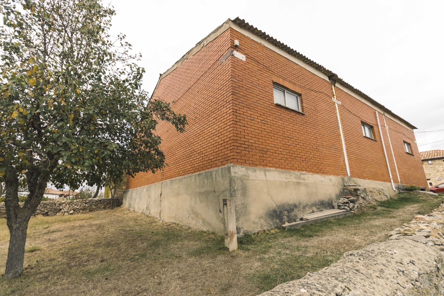 Erhverv til salg i Valle de Valdelucio - € 50.000 (Ref: 6255289)